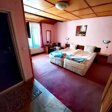 Family Santo Ξενοδοχείο 3*