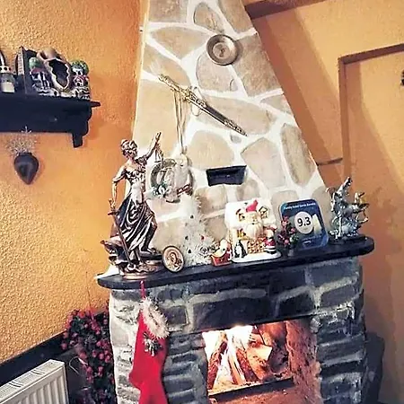 Family Santo Готель Бансько